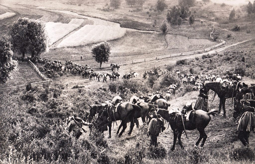 12_ulanus_katonak_ereszkednek_le_a_volgybe